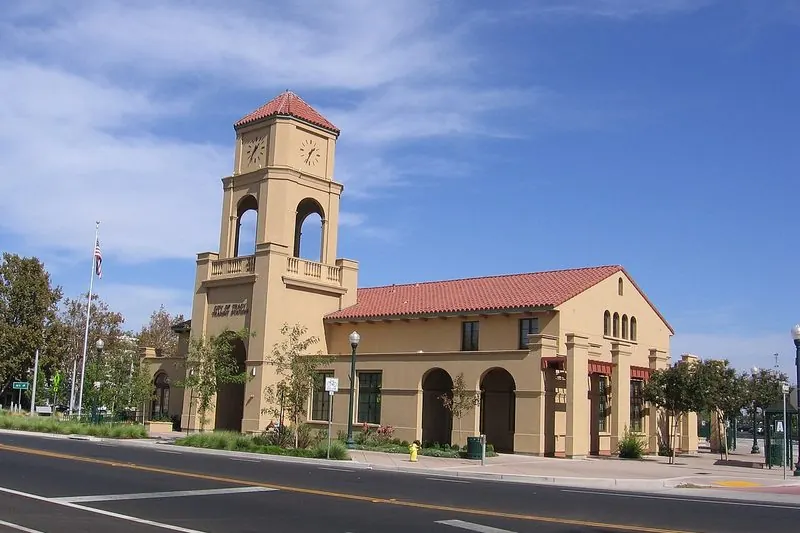 Tracy Transit Center & Downtown Central Ave — 50 E 6th St Tracy CA ACE train hub